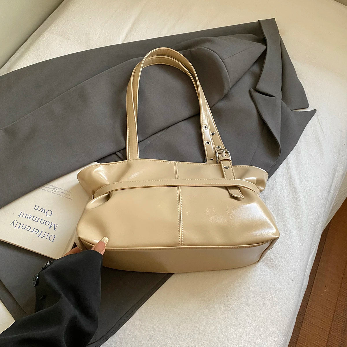 Korean-Style Casual Waxed Leather Large-Capacity Tote Bag,