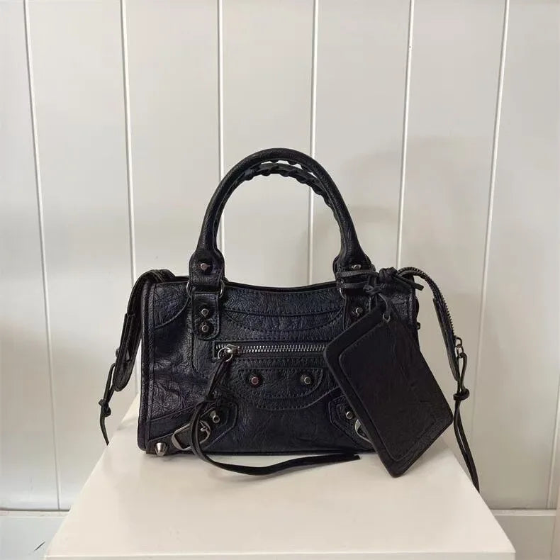 Parisian Rivet Motorcycle Bag Spicy Girl Retro High-End Feel Pillow Crossbody Bag