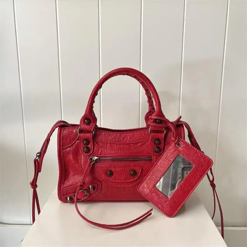 Parisian Rivet Motorcycle Bag Spicy Girl Retro High-End Feel Pillow Crossbody Bag