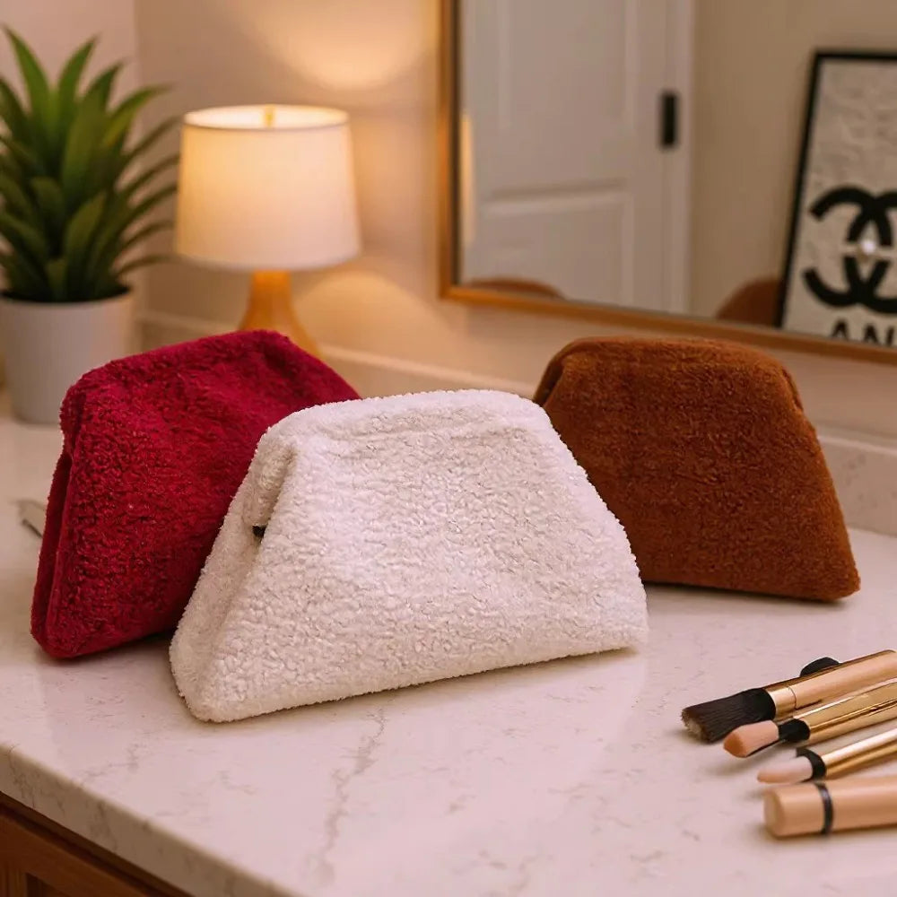 Teddy Fur Cosmetic Storage Bag With Large Opening Clip Large-Capacity Toiletry Bag