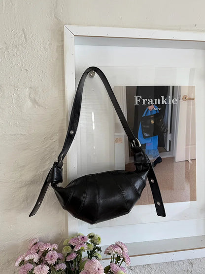 Autumn And Winter New Retro Croissant Crossbody Bag,