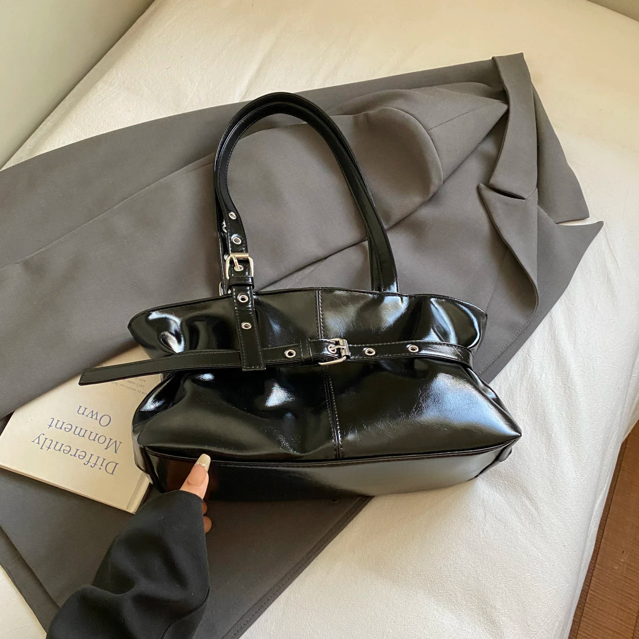 Korean-Style Casual Waxed Leather Large-Capacity Tote Bag,