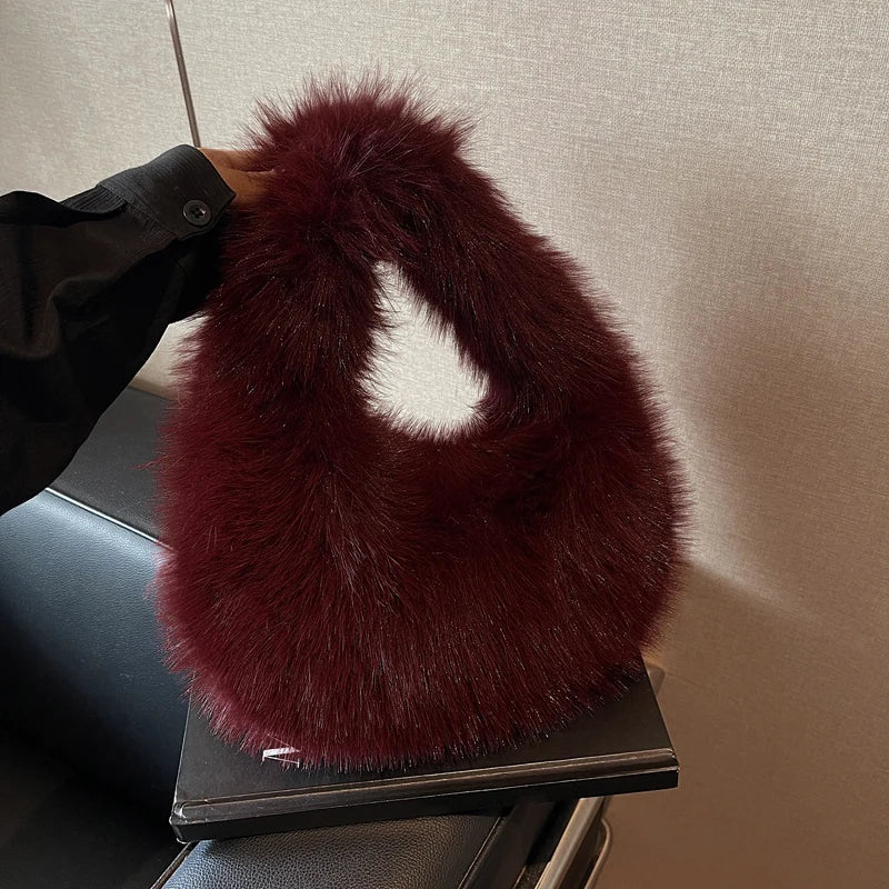 Casual Furry Solid Color Soft Plush Ladies' Clutch