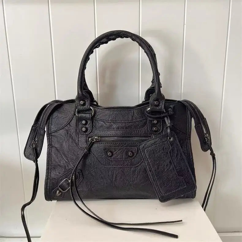 Parisian Rivet Motorcycle Bag Spicy Girl Retro High-End Feel Pillow Crossbody Bag