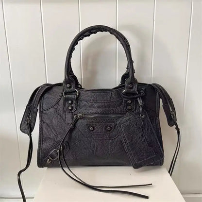 Parisian Rivet Motorcycle Bag Spicy Girl Retro High-End Feel Pillow Crossbody Bag