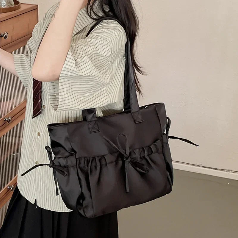 Elegant Bow Women's Pleated Korean Style Large Capacity Tote Bag