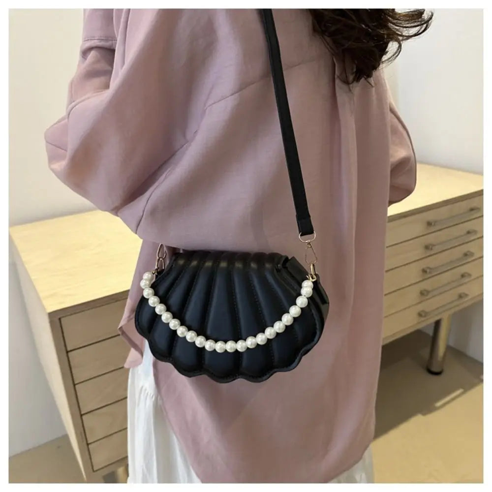 Cute Shell Shoulder Bag Minimalist with Pearls Design PU Leather Pearl Decorated Handbag for Women
